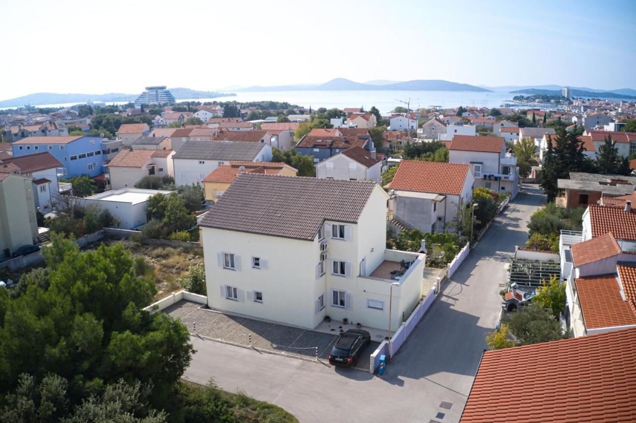 Apartments With A Parking Space Vodice - 6178 Exteriör bild