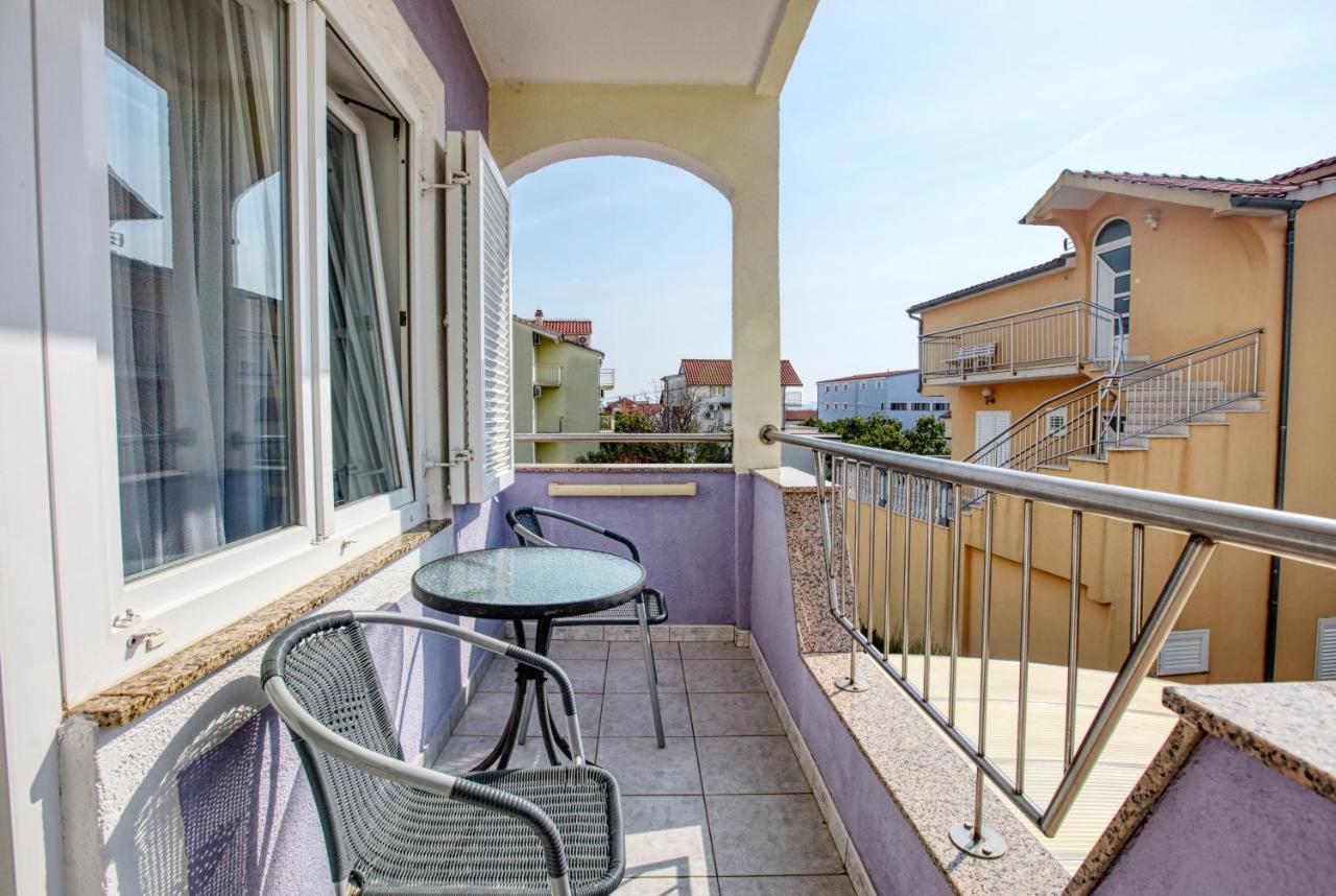 Apartments With A Parking Space Vodice - 6178 Exteriör bild