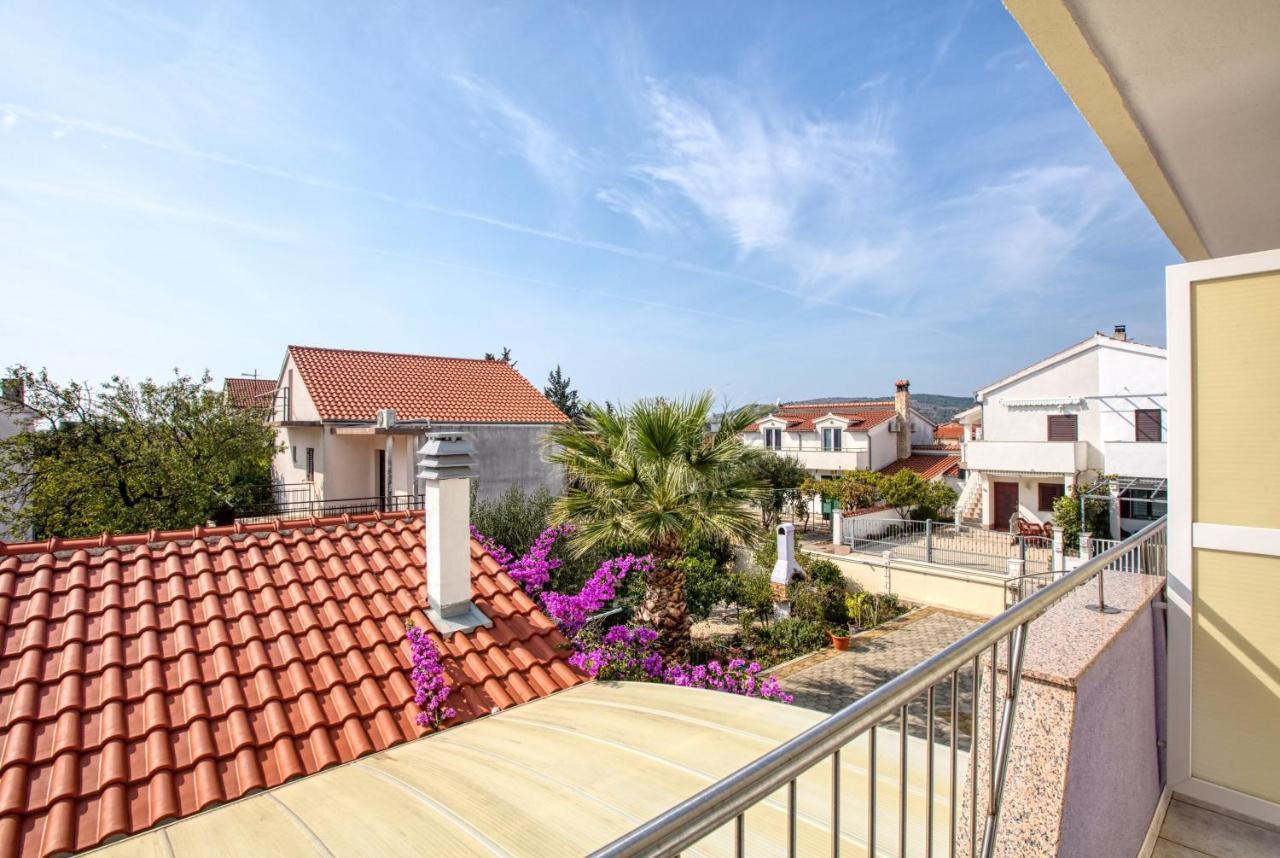Apartments With A Parking Space Vodice - 6178 Exteriör bild