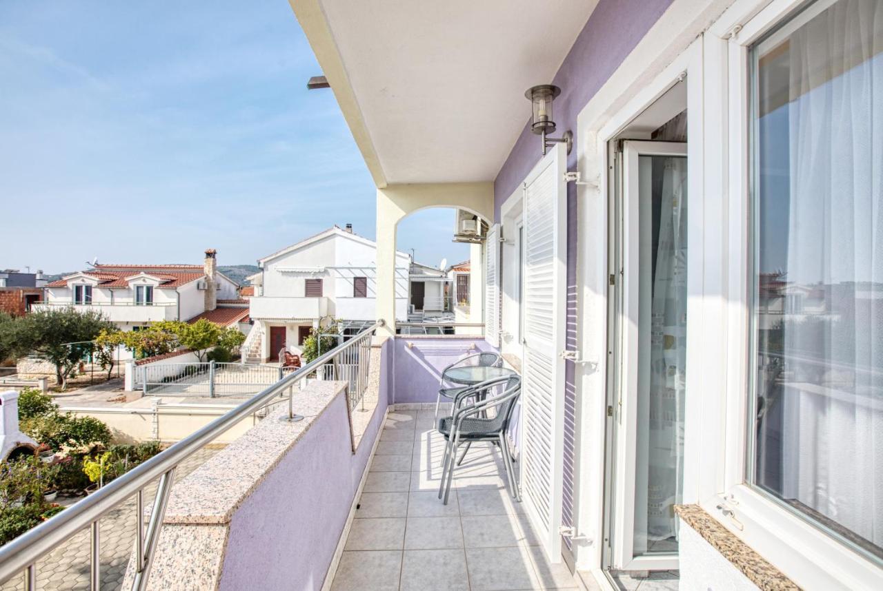 Apartments With A Parking Space Vodice - 6178 Exteriör bild