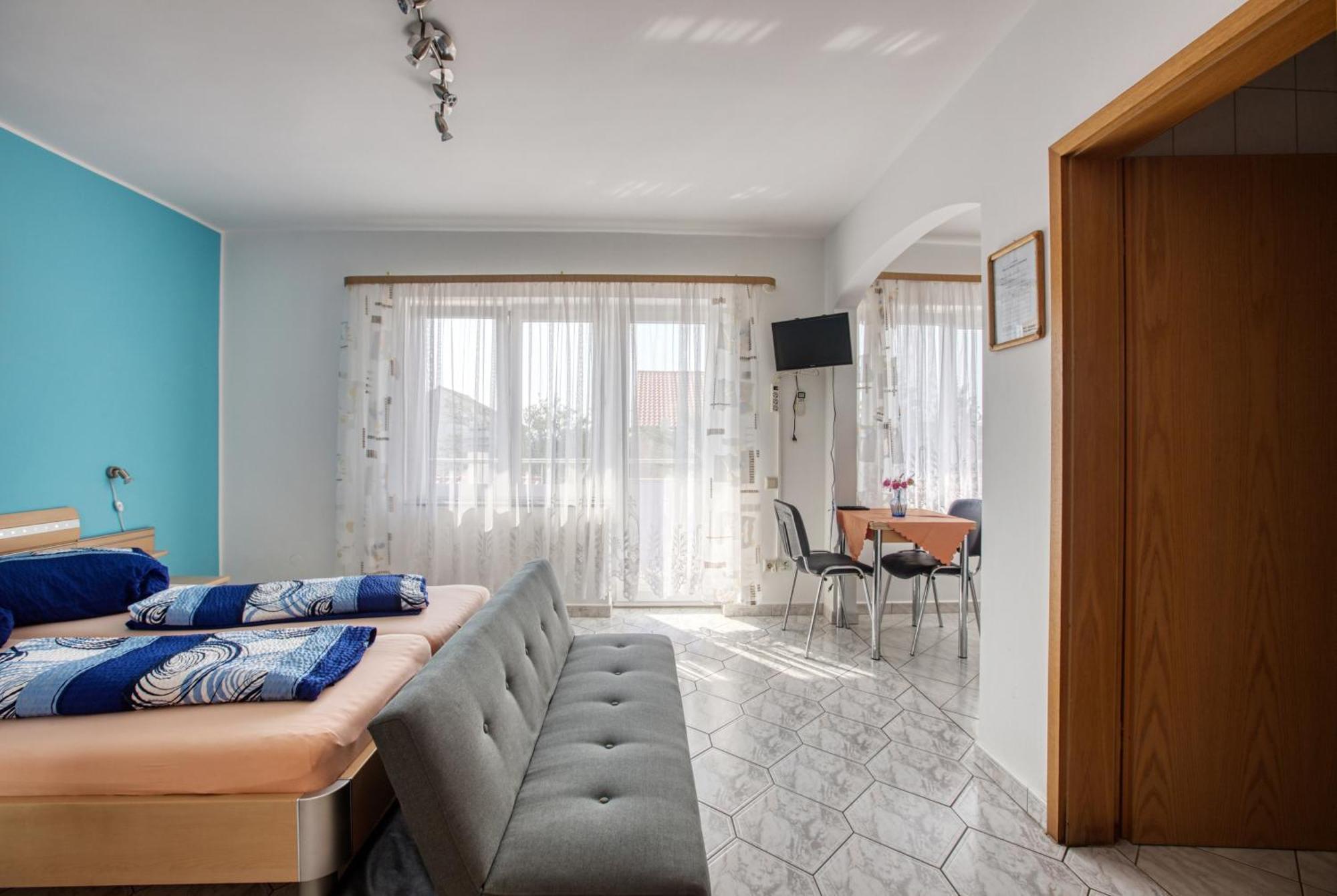 Apartments With A Parking Space Vodice - 6178 Rum bild